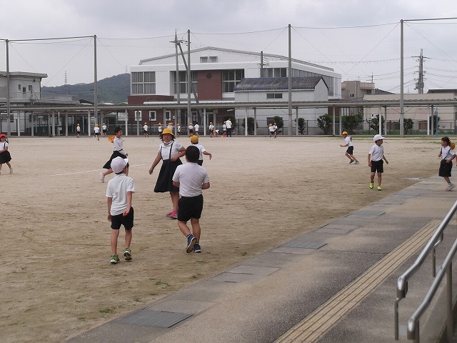 梅雨の合間の昼休み