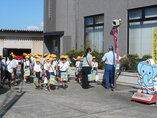 ３年消防署見学