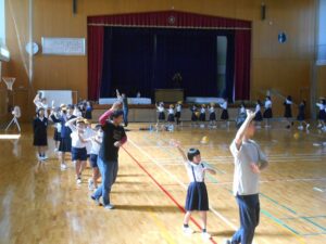 桃山町音頭を体験しました(有志）