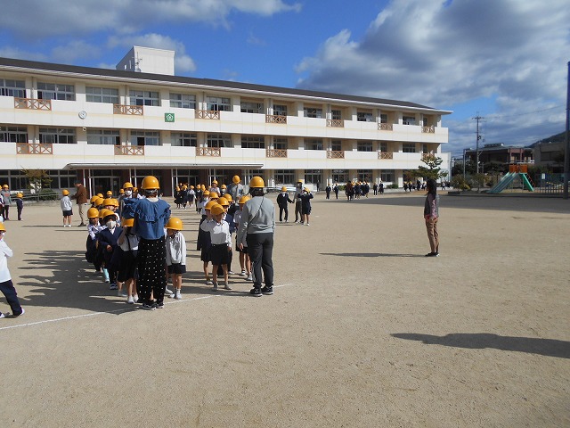 避難訓練（地震）