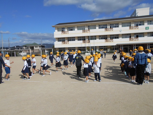 避難訓練（地震）