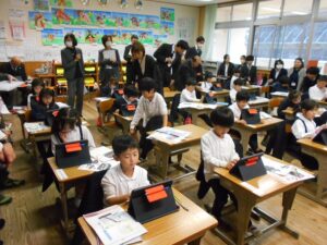 キッズサポート２年５年、学校訪問