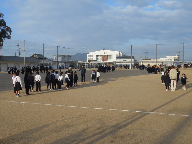 朝トレ　長縄とび