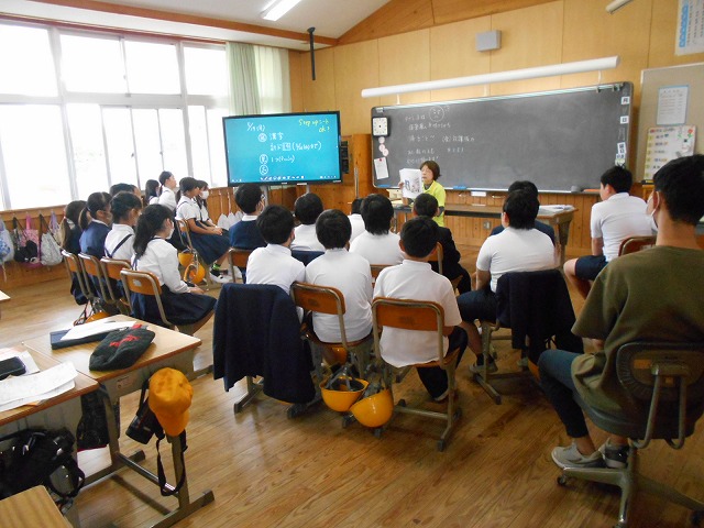 朝の読み聞かせ（高学年）