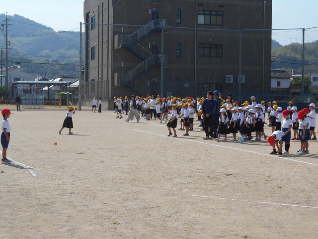 朝トレ、昼休み、耳鼻科検診
