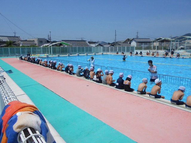 プール水泳（1年と6年）