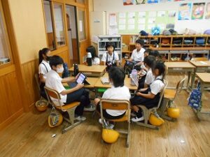 縦割り班で、ティータイム