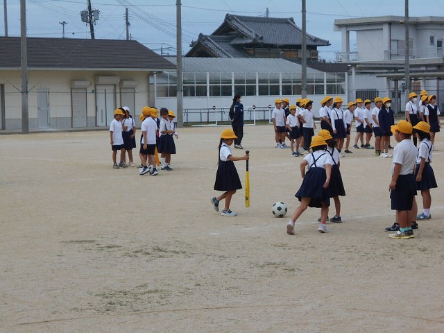 朝トレ、学校宝探し（児童会）