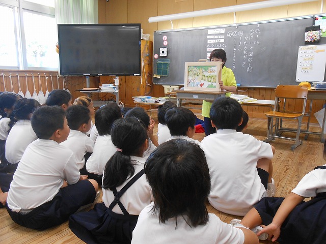 朝の読み聞かせ（１～３年）
