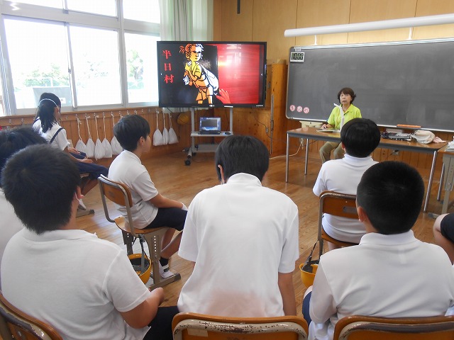朝の読み聞かせ（４～６年）