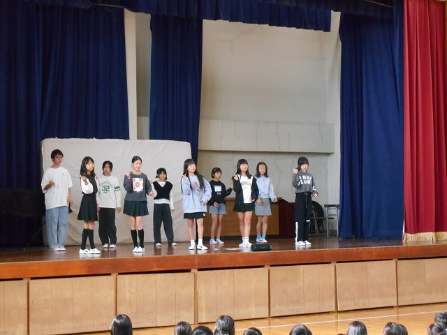 朝のマラソン、ダンスクラブ発表