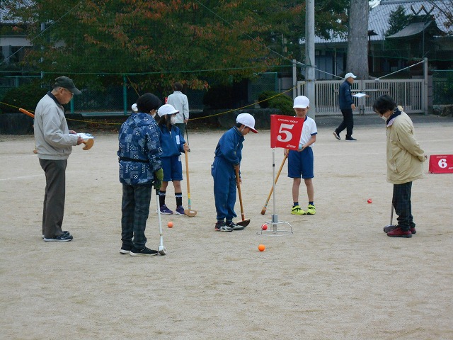 ２年グランドゴルフ体験、５年いなり寿司
