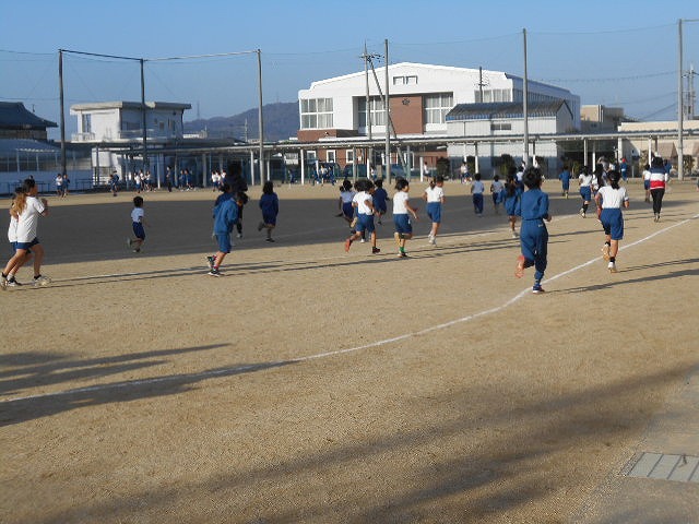 朝のマラソン（１・３・５年）