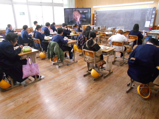 給食の時間（１~６年）