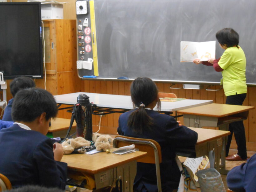 朝の読み聞かせ（高学年）