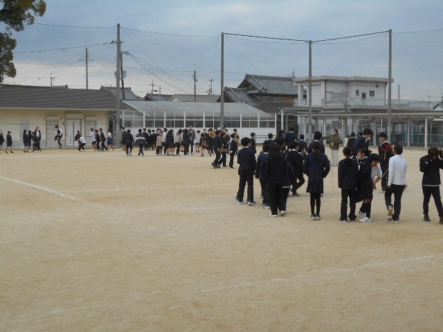 朝トレ　８の字とび