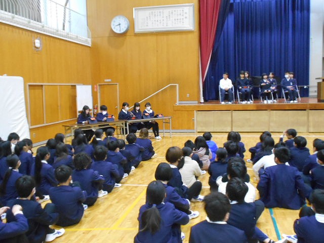 児童会役員選挙立ち会い演説会