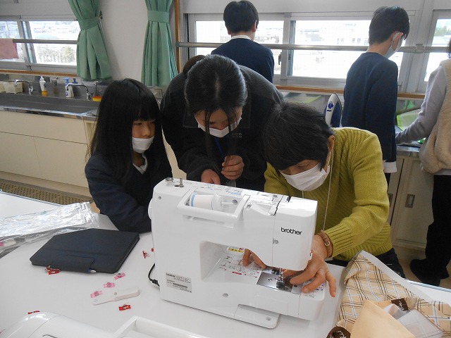 5年Ａ組ミシンボランティア