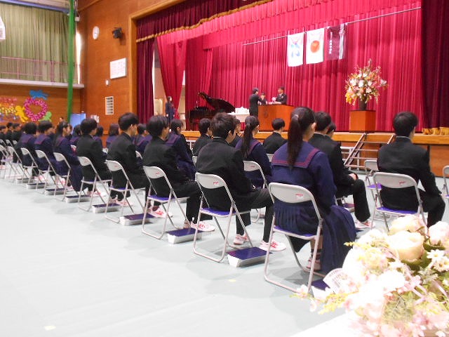 荒川中学校卒業式・２Ａ授業参観