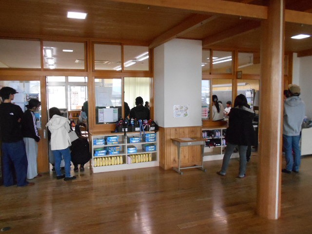 荒川中学校卒業式・２Ａ授業参観