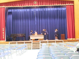 6年生の創作劇を観賞