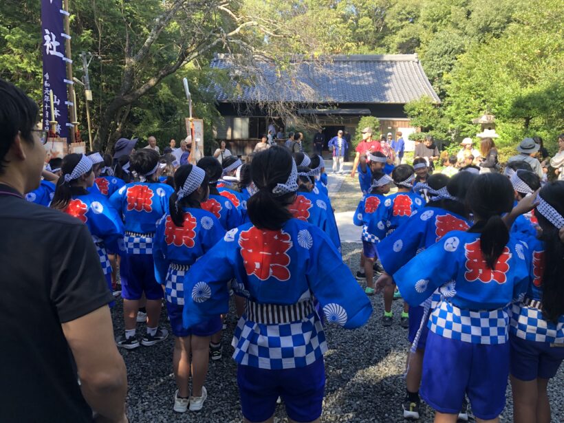 丹生神社の秋祭りに参加しました。