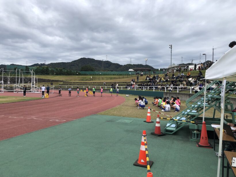 ６年生が陸上大会に参加してきました。