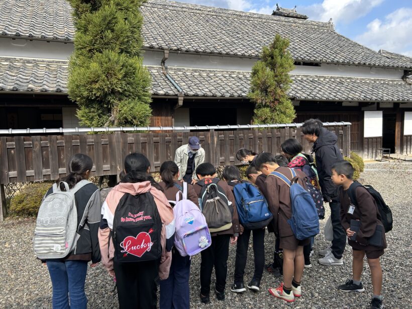 4年生が校外学習に行ってきました。