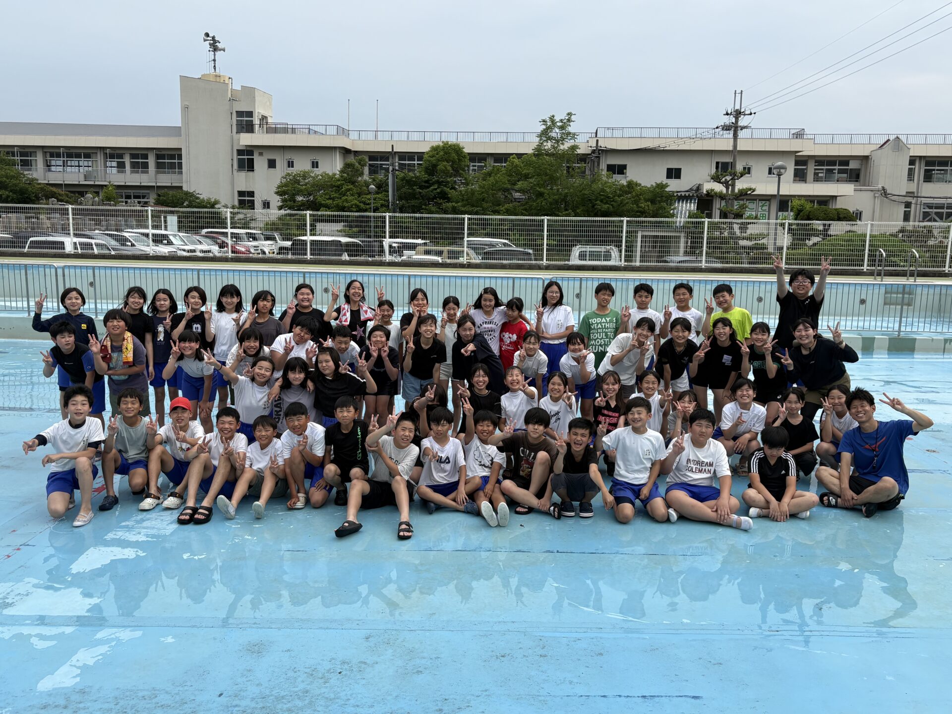 プール掃除（６年）