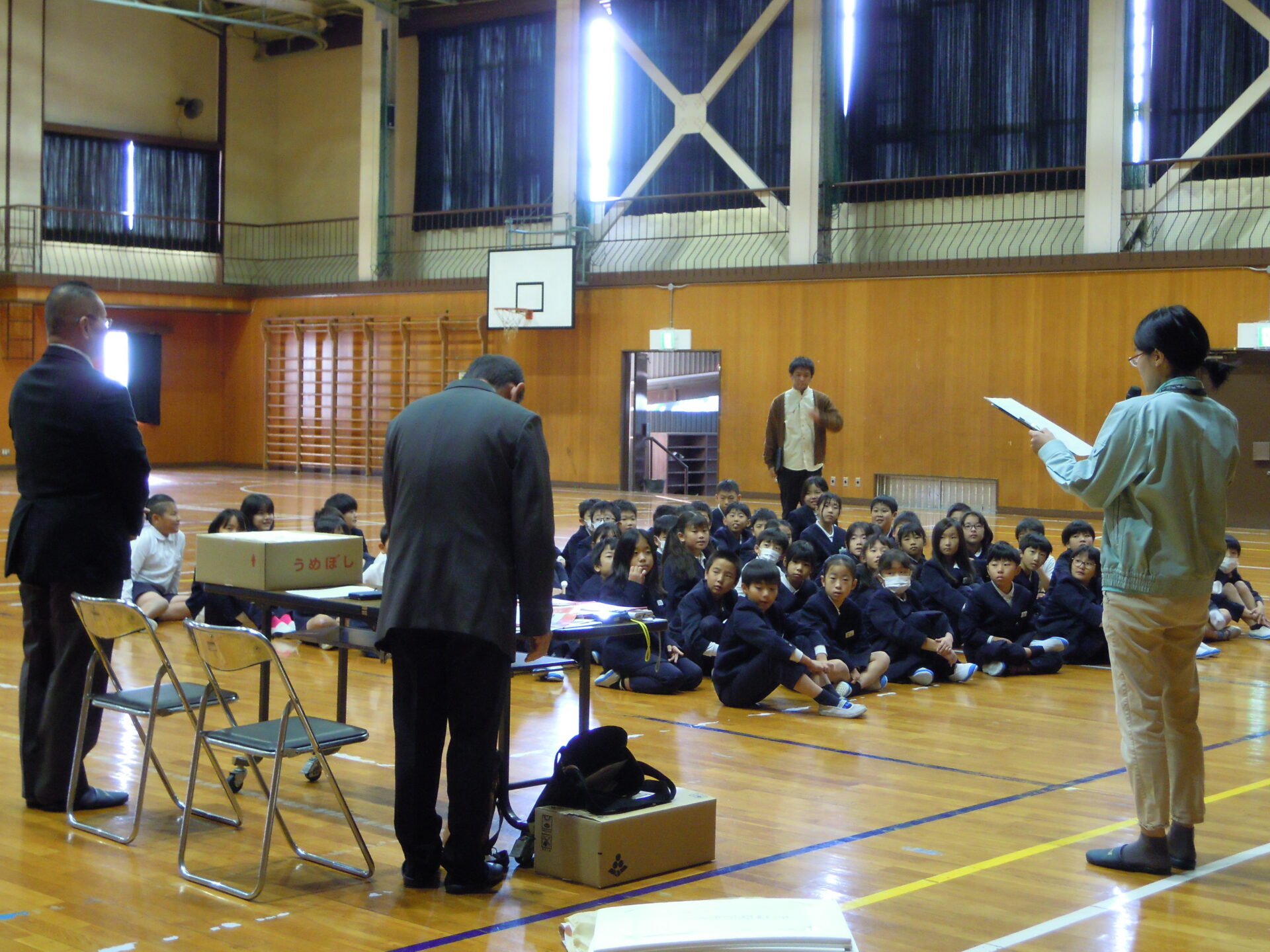 4年　梅干し贈呈式