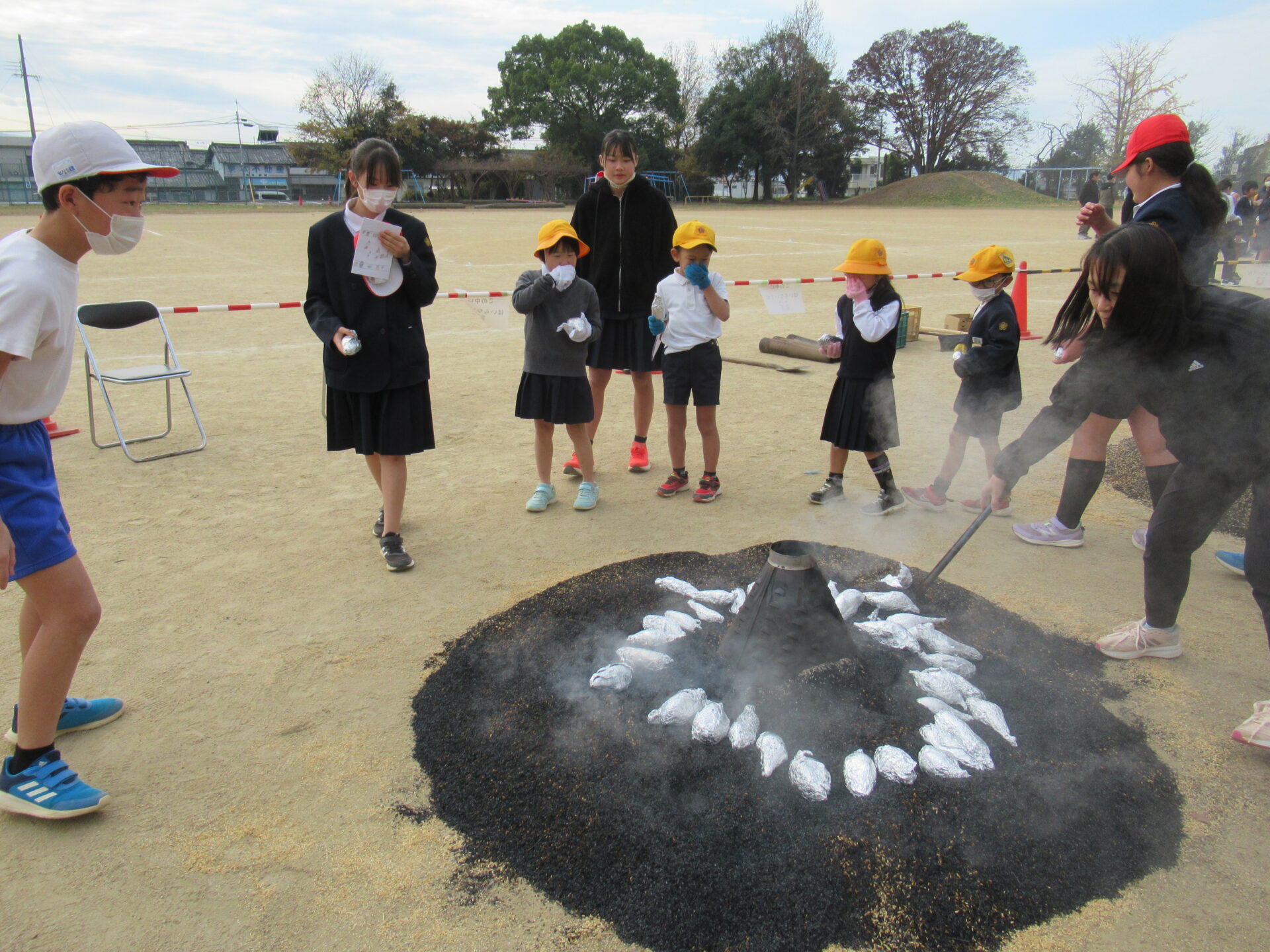 やきいも会（１､６年）