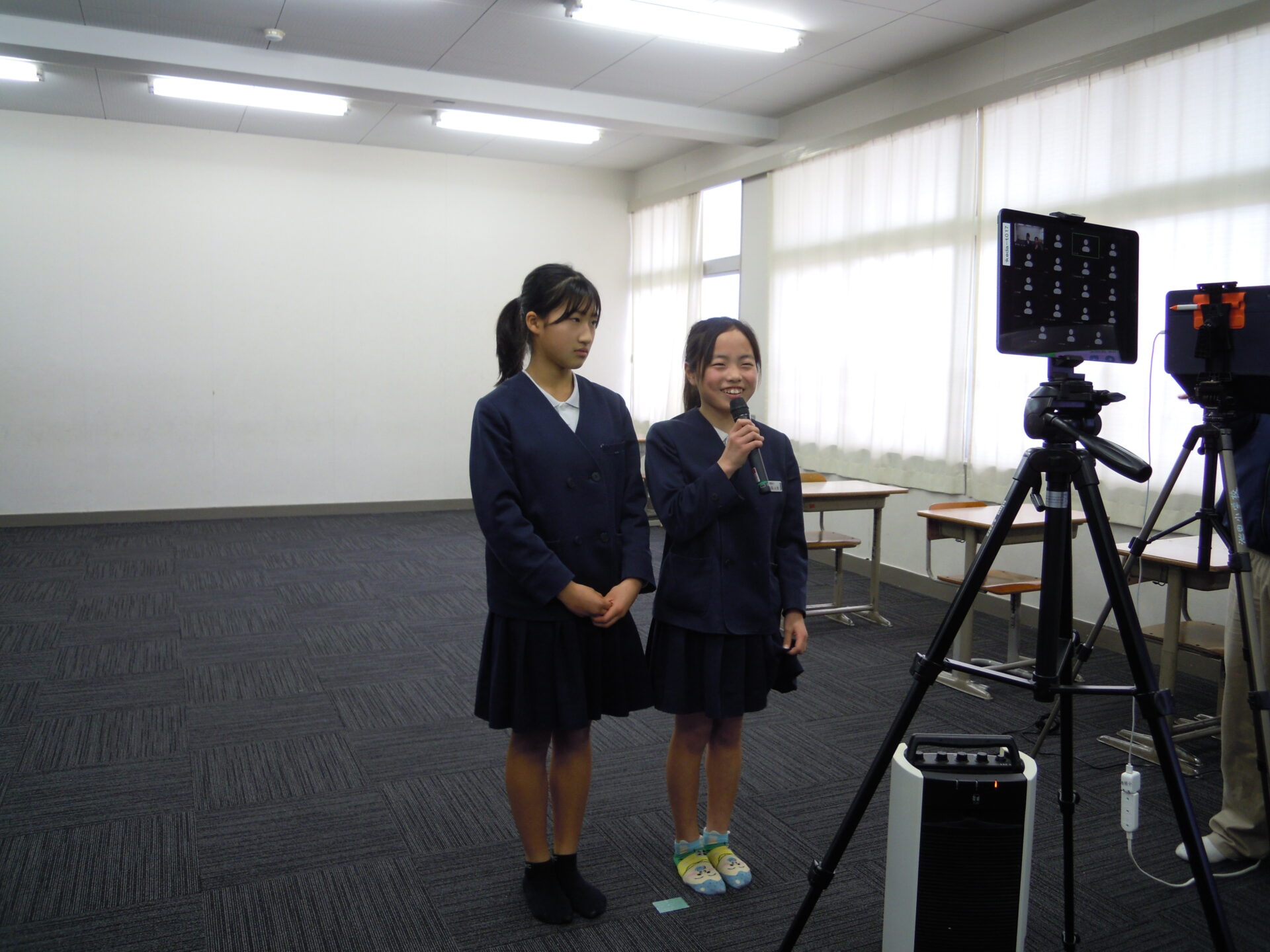 クレヨン集会（委員会紹介）