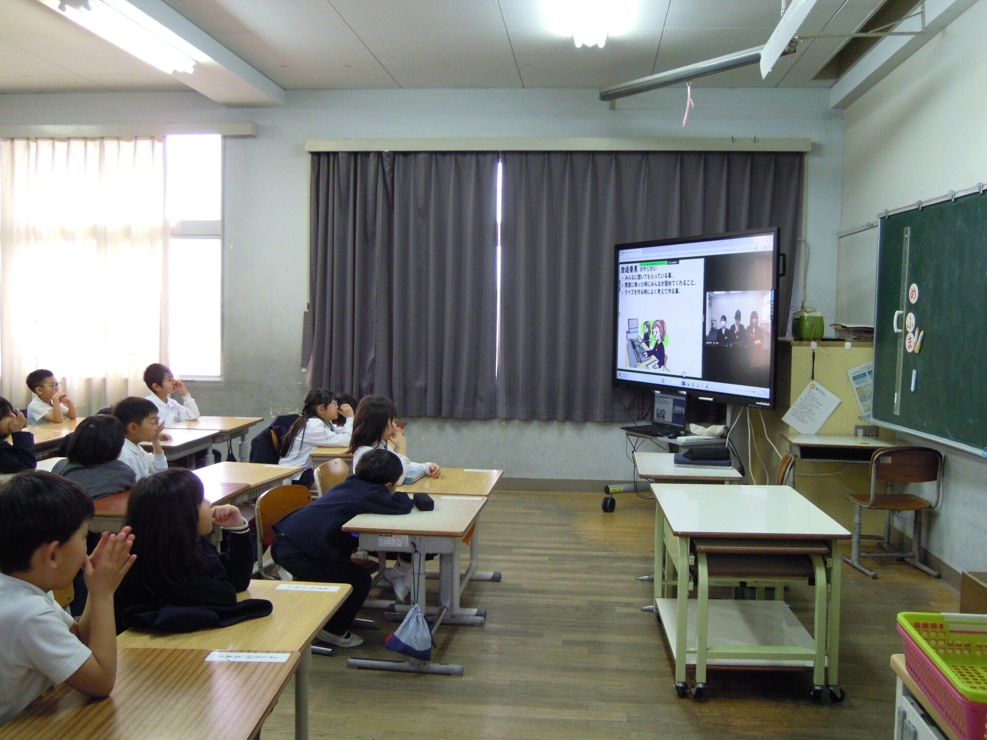 クレヨン集会（委員会紹介）