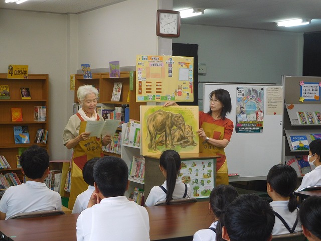 2024年7月10日　ひばりさんの読み聞かせ（高学年）