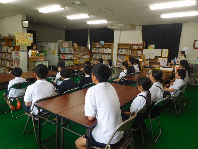 2025年5月21日　ひばりさんの読み聞かせ（高）