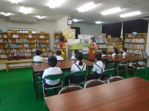2025年6月18日　ひばりさんの読み聞かせ（低学年）