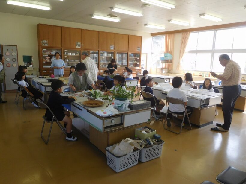 2025年10月14日　森林学習（2～4年生）