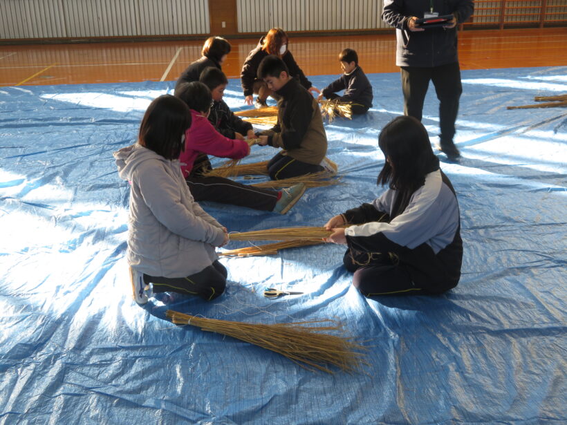 しめ縄作り体験（４５６年）