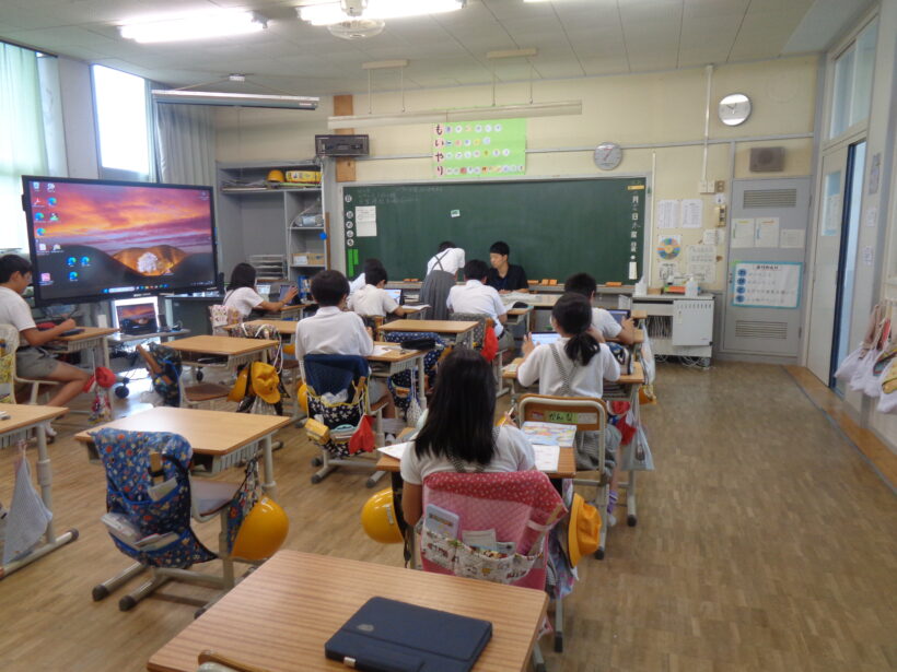 明日は終業式