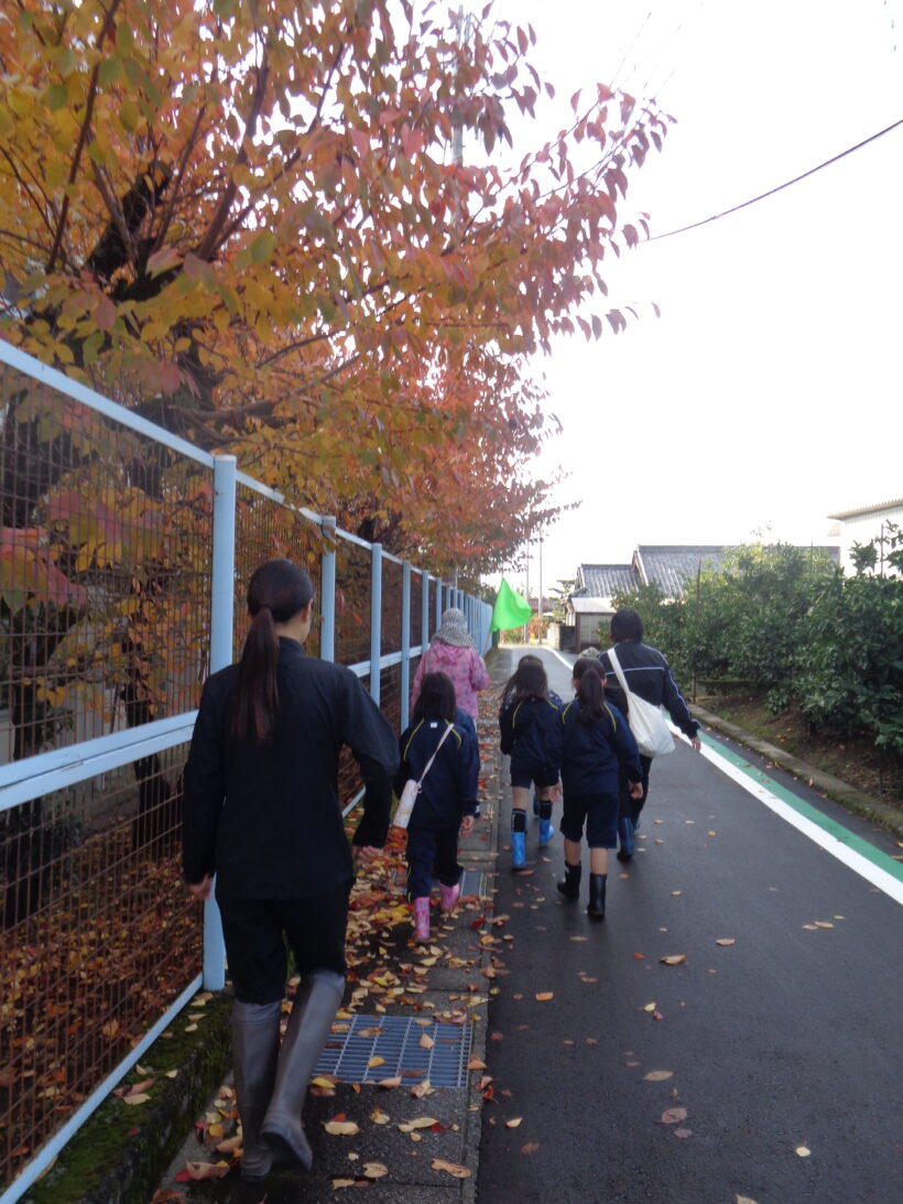 教育実習生と一緒に