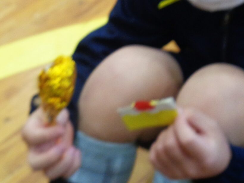 クリスマス会～学校かくれんぼ～