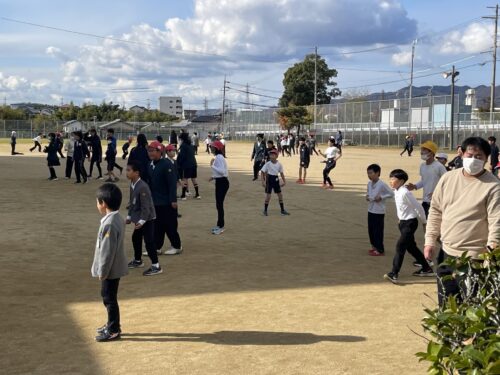 観劇～川原小学校の子供達と～（全校）