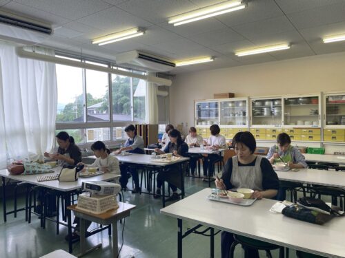 給食試食会(1年)