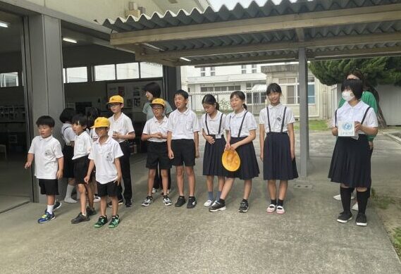 あいさつ運動・ユニセフ募金