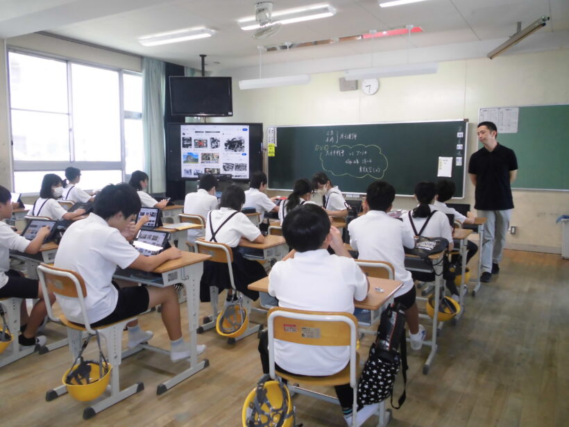 登校日（平和学習）
