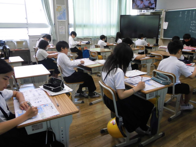 登校日（平和学習）