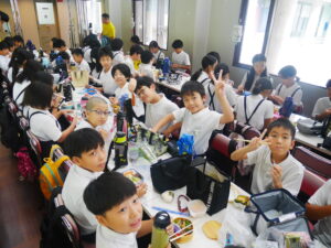 社会見学（全学年）