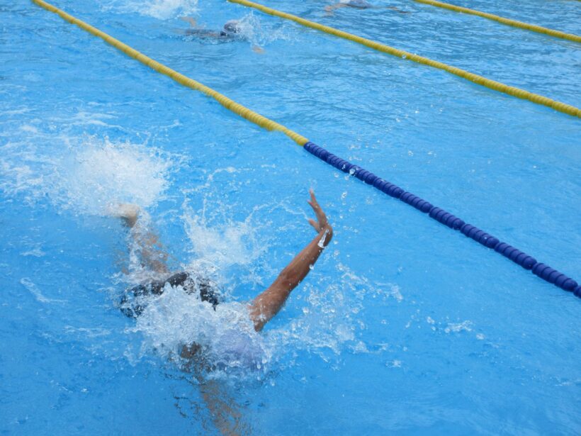 ６年生の校内水泳記録会