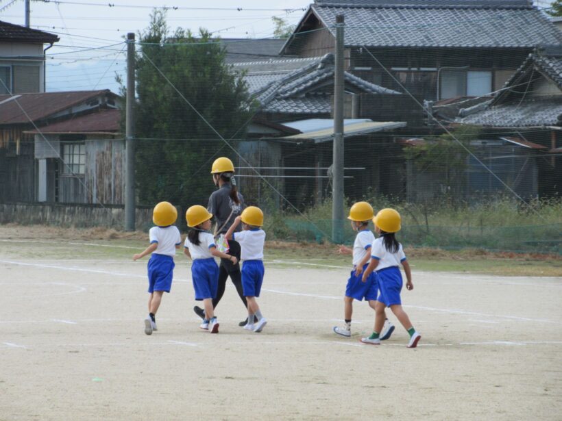 「地震だ！」避難訓練をしました