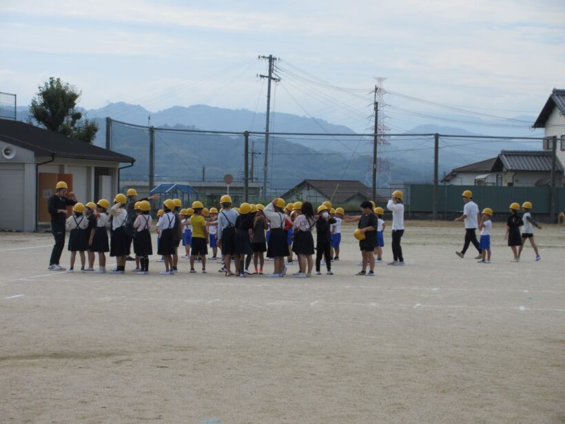 「地震だ！」避難訓練をしました